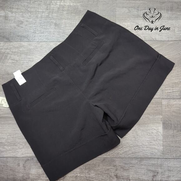 Studio Y Flat Front Shorts Size 7/8 - Picture 7 of 7